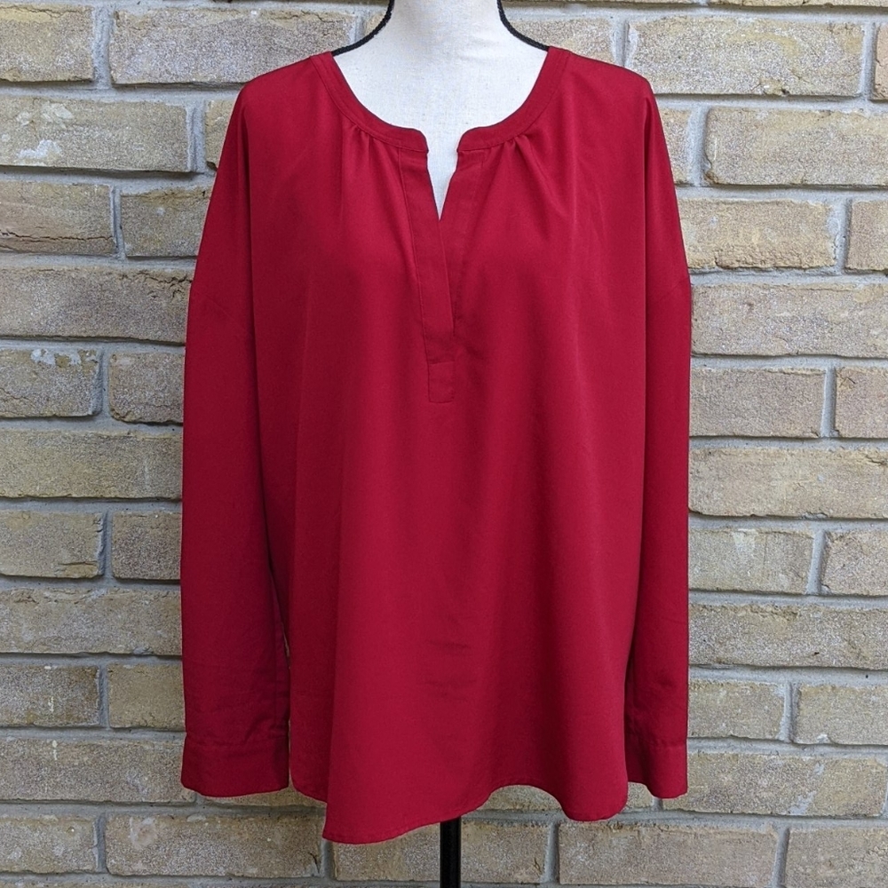 Vince Camuto long sleeve blouse